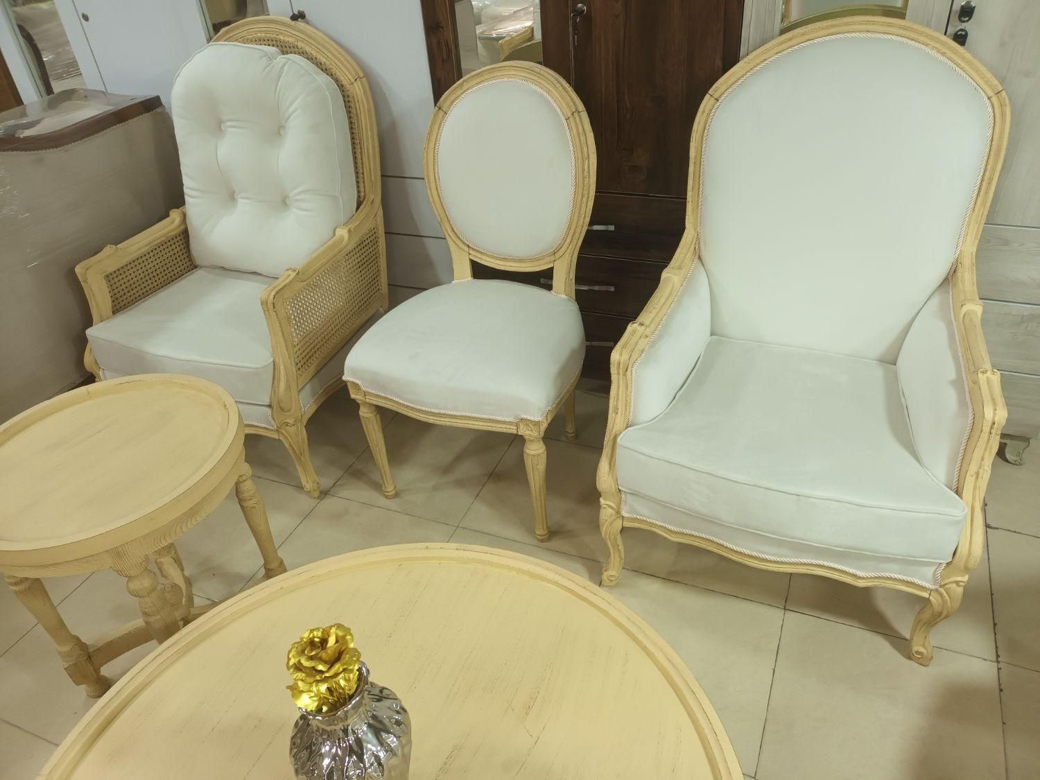 مبل کوئین فرانسوی حصیری|مبلمان خانگی و میز عسلی|رشت, خمیران زاهدان|دیوار