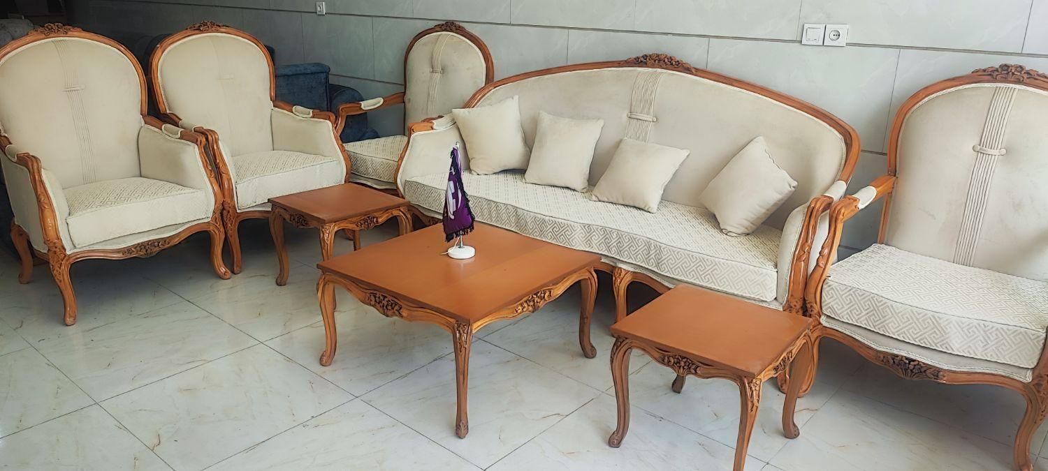 مبل ۹ نفره کلاسیک و نیمه کلاسیک|مبلمان خانگی و میز عسلی|ملایر, |دیوار