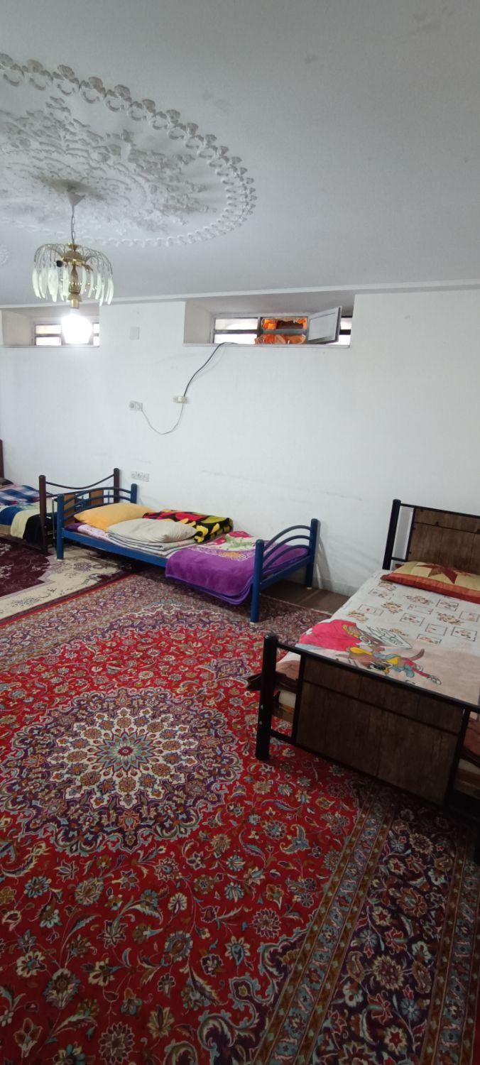 منزل مبله تمیز اجاره روزانه/هفتگی/ماهانه|اجارهٔ کوتاه‌مدت آپارتمان و سوئیت|شیراز, شهرک گلستان|دیوار