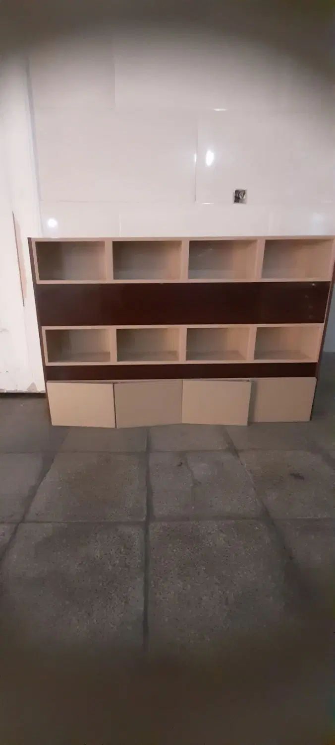 کتابخانه|کتابخانه، شلف، قفسه‌های دیواری|تهران, باغ فیض|دیوار