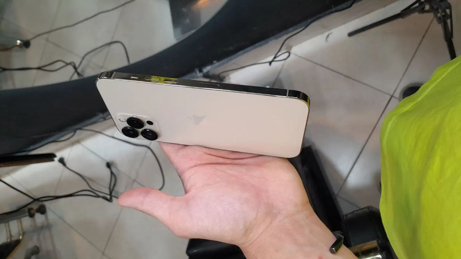 اپل iPhone 12 Pro Max پک اصلی|موبایل|مشهد, هنرور|دیوار
