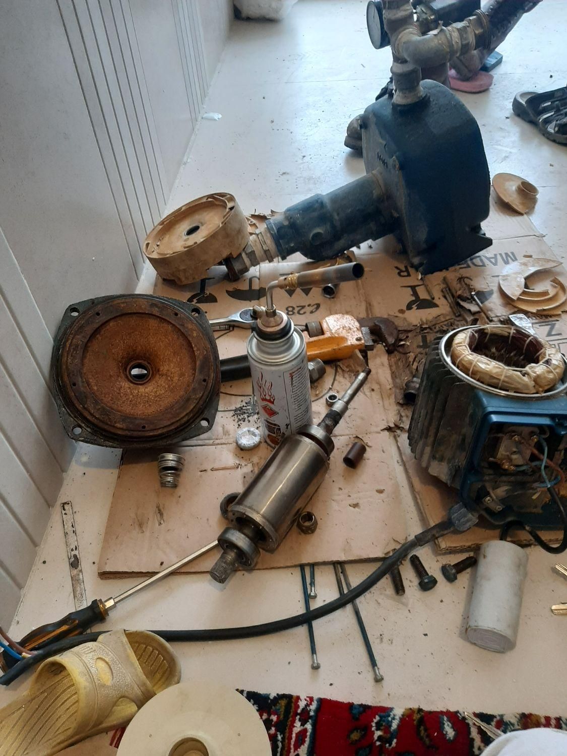 تعمیرپمپ اب فروش انواع پمپ ومخزن|خدمات پیشه و مهارت|کرمانشاه, |دیوار