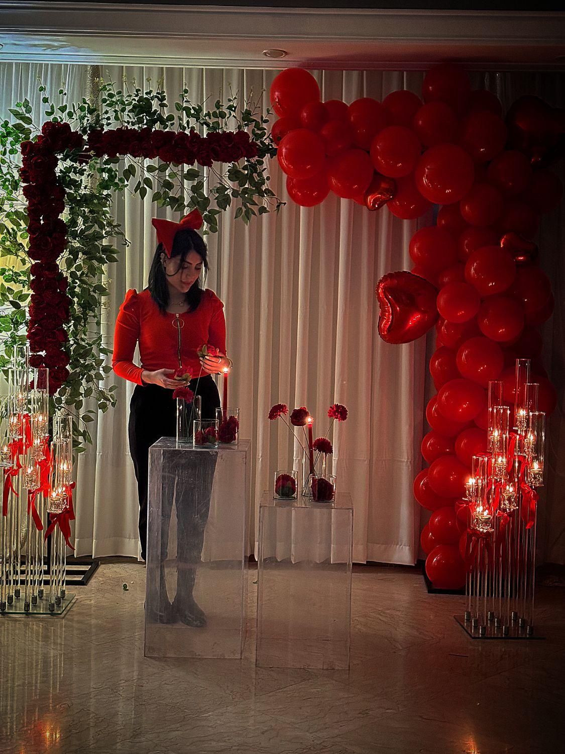 بادکنک‌ آرایی و گل‌آرایی حرفه‌ای تولد و مراسم|خدمات پذیرایی، مراسم|تهران, صادقیه|دیوار