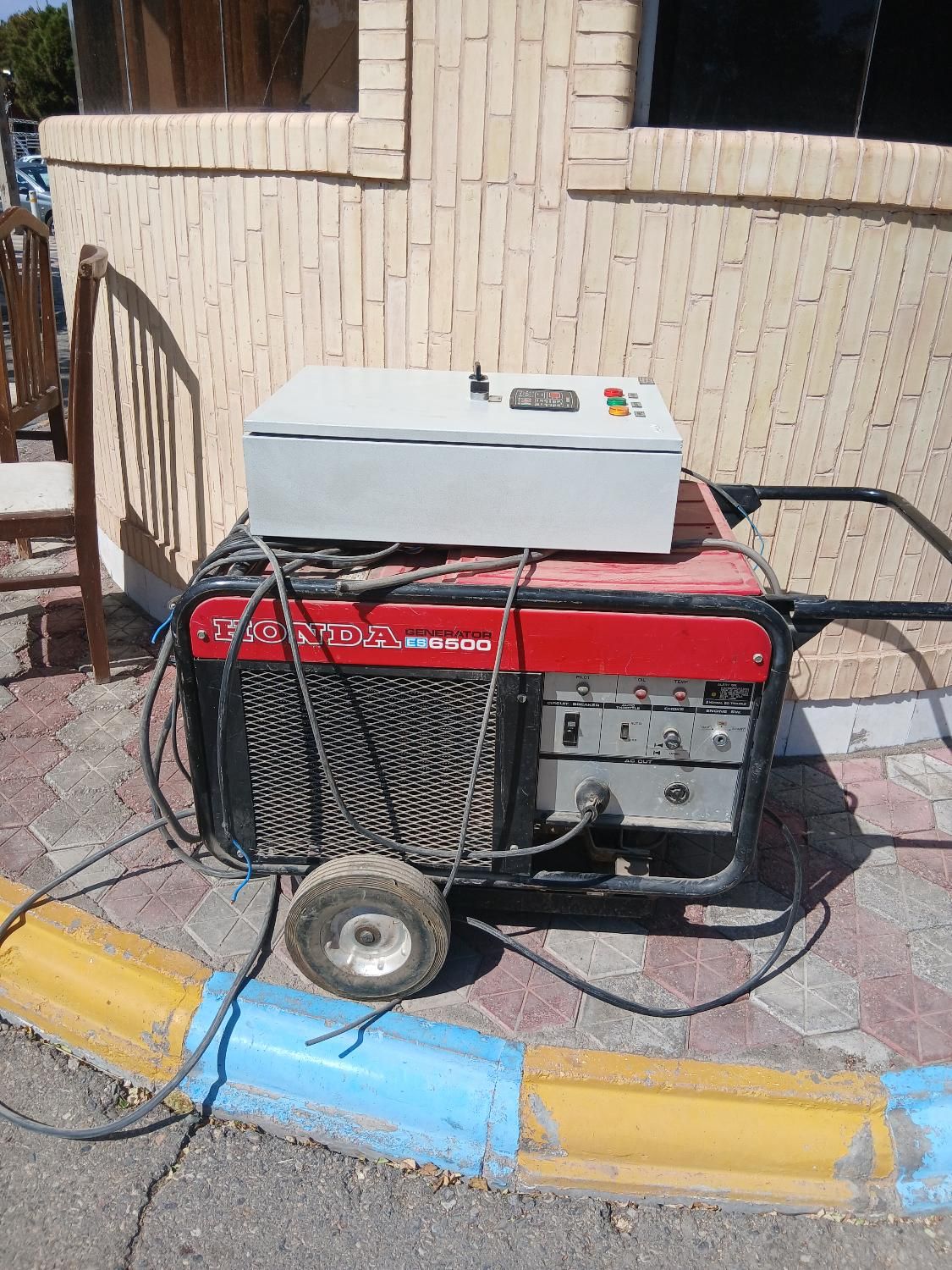 برقکاری نصب ایفون خرده کاری برق|خدمات پیشه و مهارت|رفسنجان, |دیوار