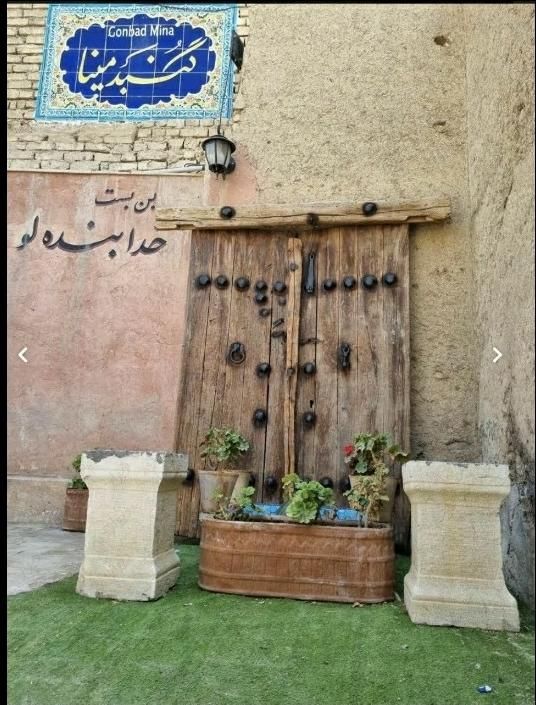 سوییت سویت مهمانپذیر اقامتگاه گنبد مینا اصفهان|اجارهٔ کوتاه‌مدت آپارتمان و سوئیت|اصفهان, نقش جهان|دیوار