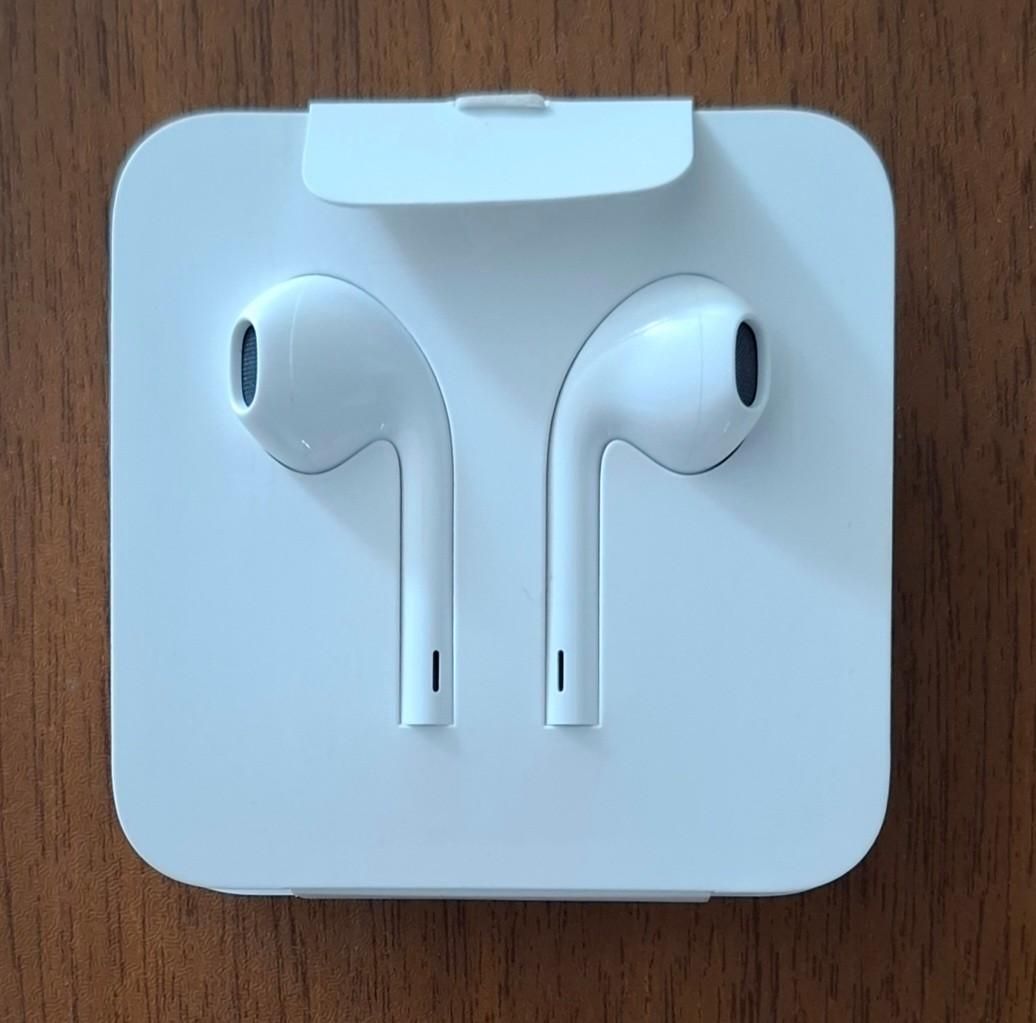 هنسفری و مبدل لایتنینگ به جک 3.5 میلیمتری|لوازم جانبی موبایل و تبلت|تهران, امیرآباد|دیوار