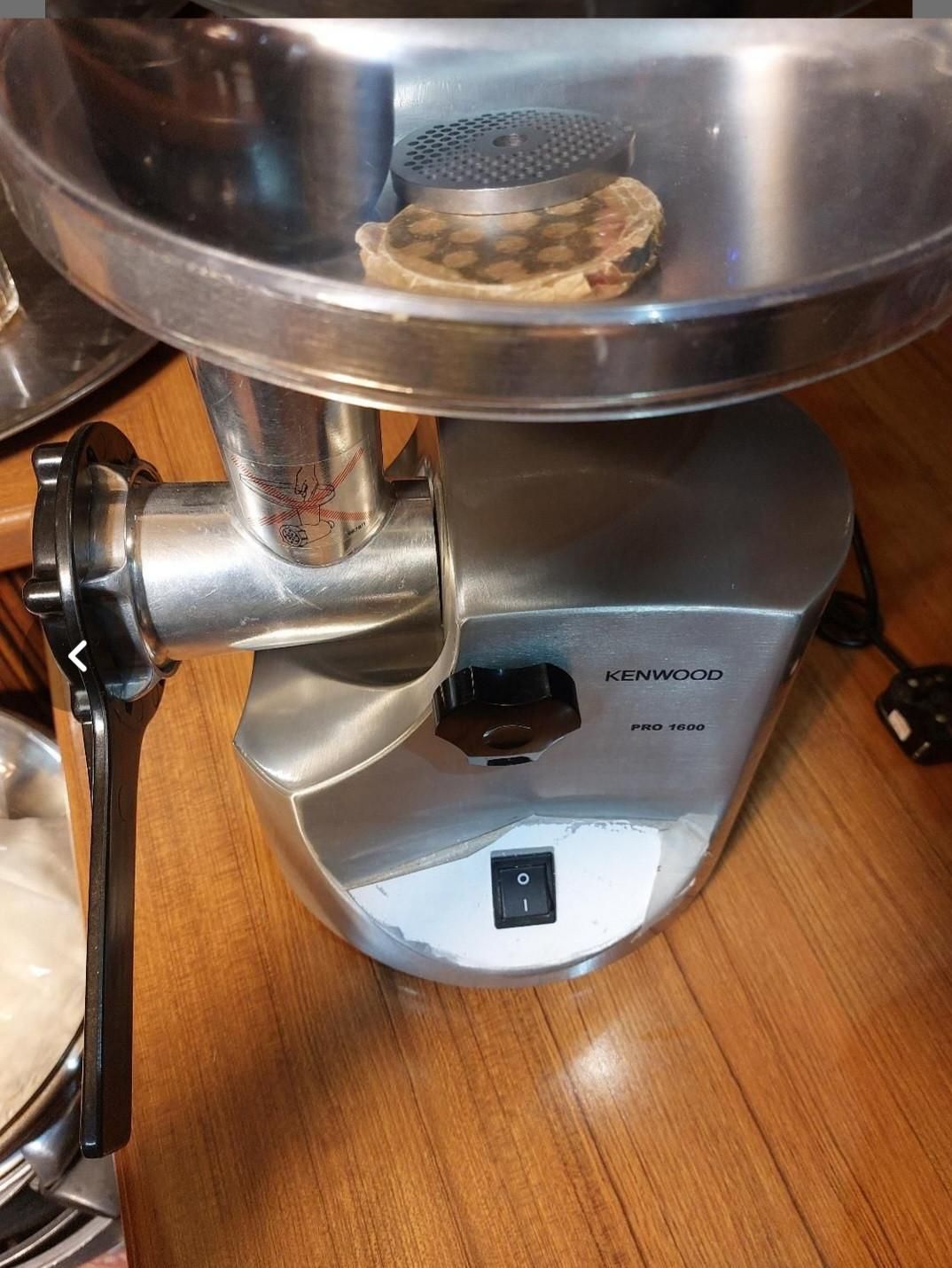 چرخ گوشت کنوود مدل Kenwood PRO 1600|خردکن، آسیاب، غذاساز|تهران, تهرانپارس شرقی|دیوار