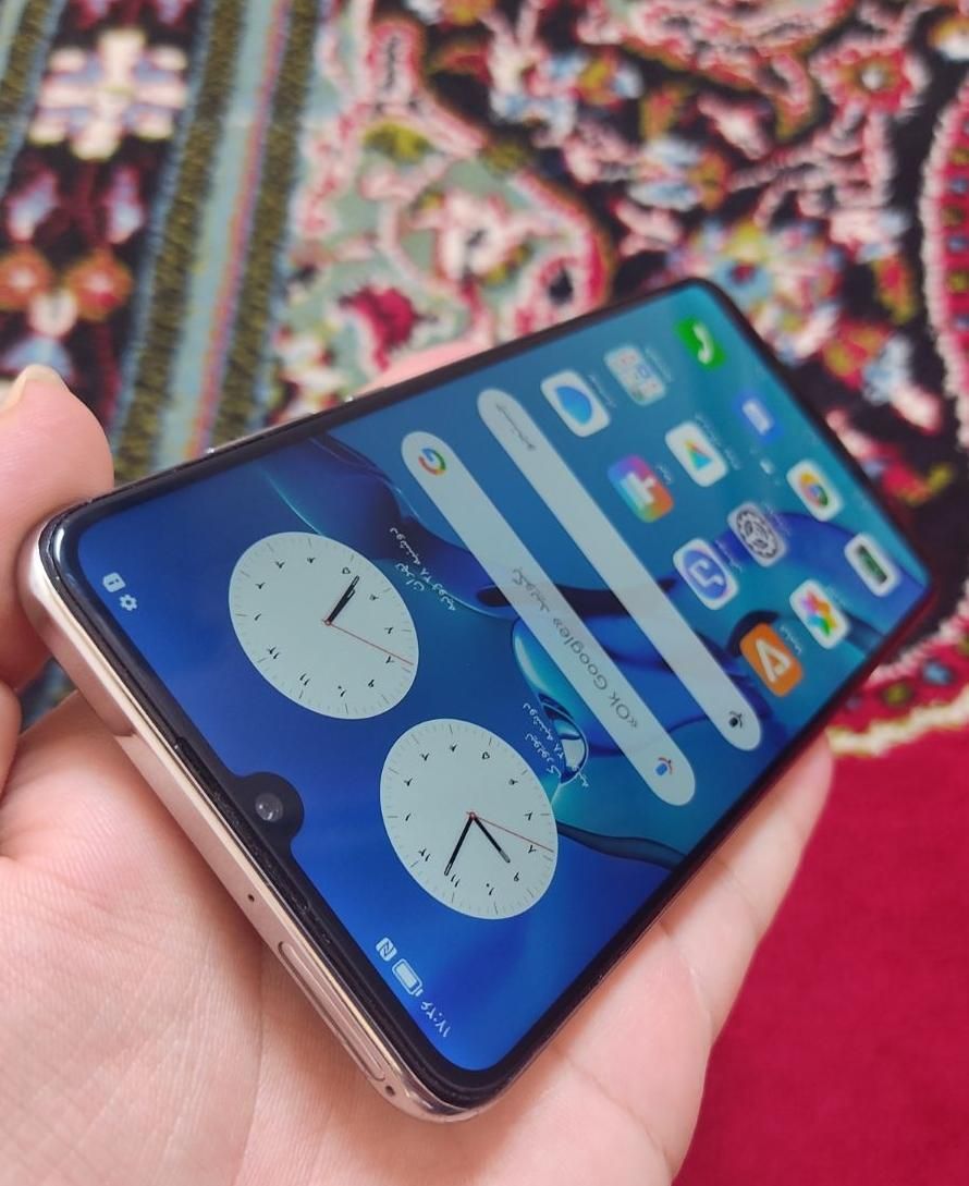 گوشی P30 lite رنگ سفید 128 گیگ حافظه|موبایل|اسلام‌شهر, |دیوار