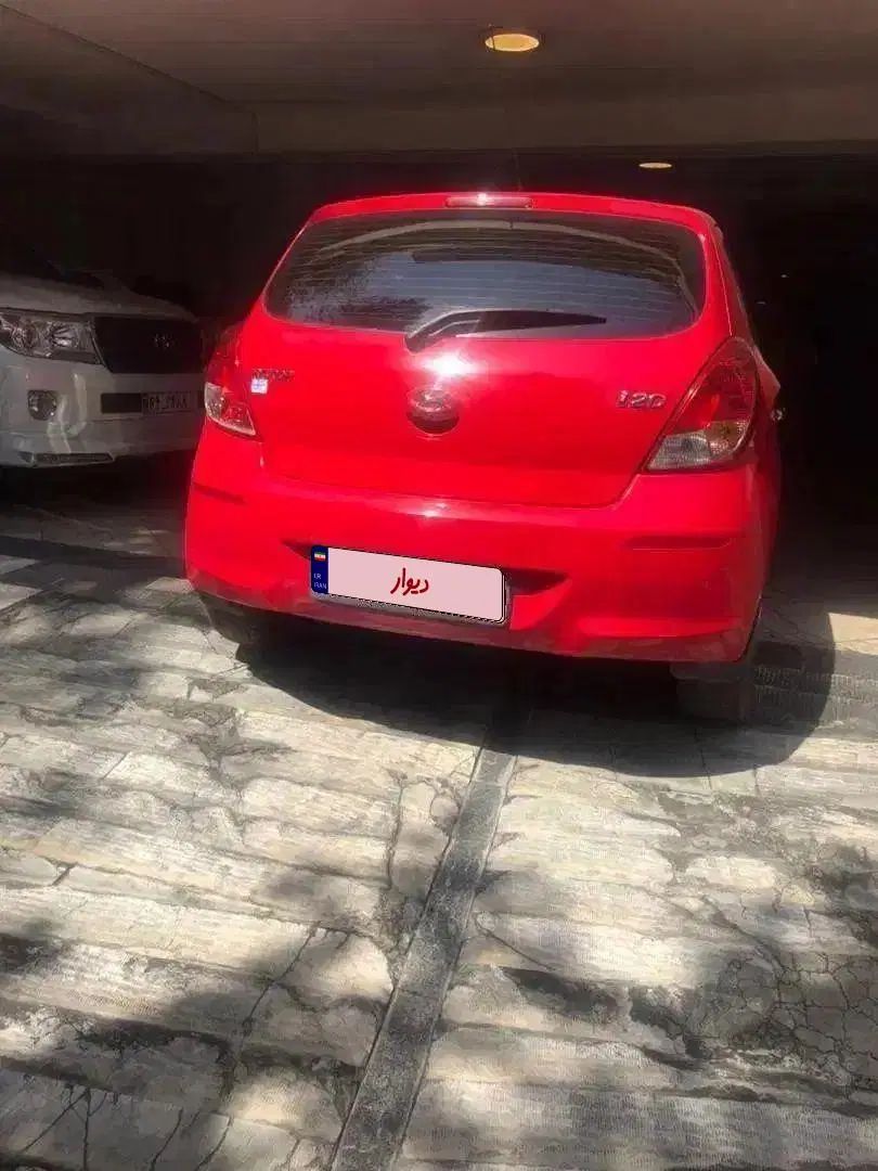 i20 هیوندای2015 قرمز گوجی بسیار تمیز-فول با گرم کن|خودرو سواری و وانت|تهران, ولنجک|دیوار