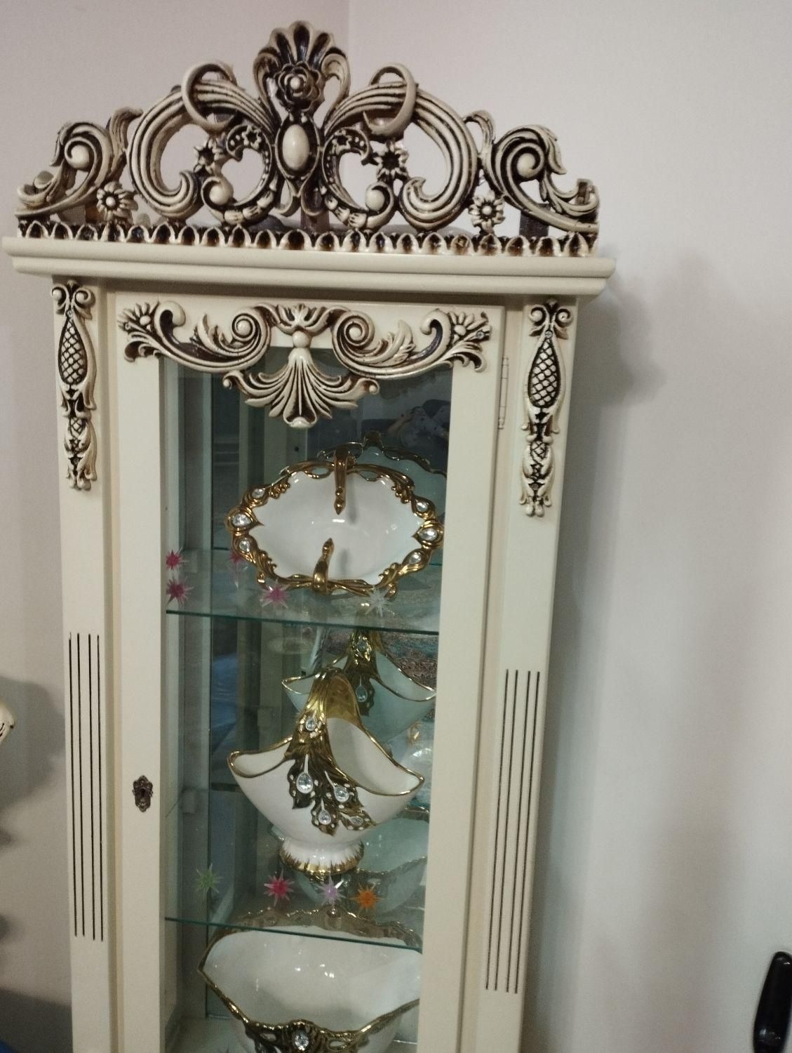 بوفه رنگ استخوانی|بوفه، ویترین، کنسول|گرگان, |دیوار