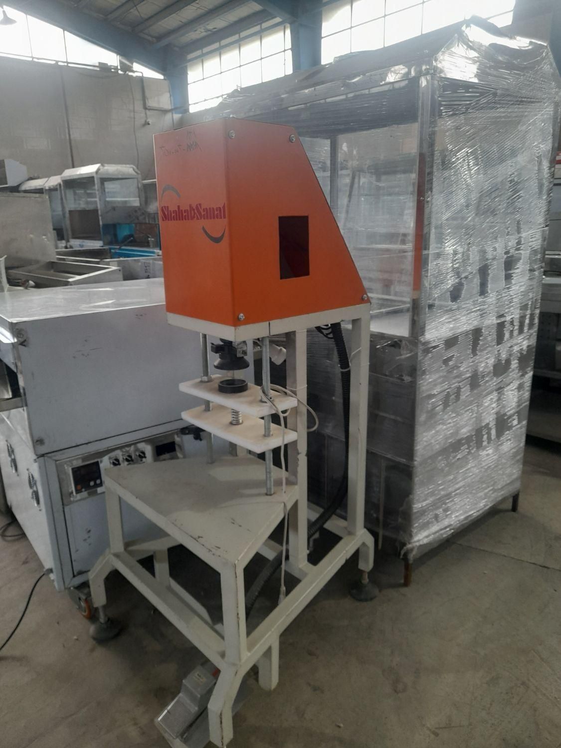 درب بند پک کن|ماشین‌آلات صنعتی|شیراز, گویم|دیوار