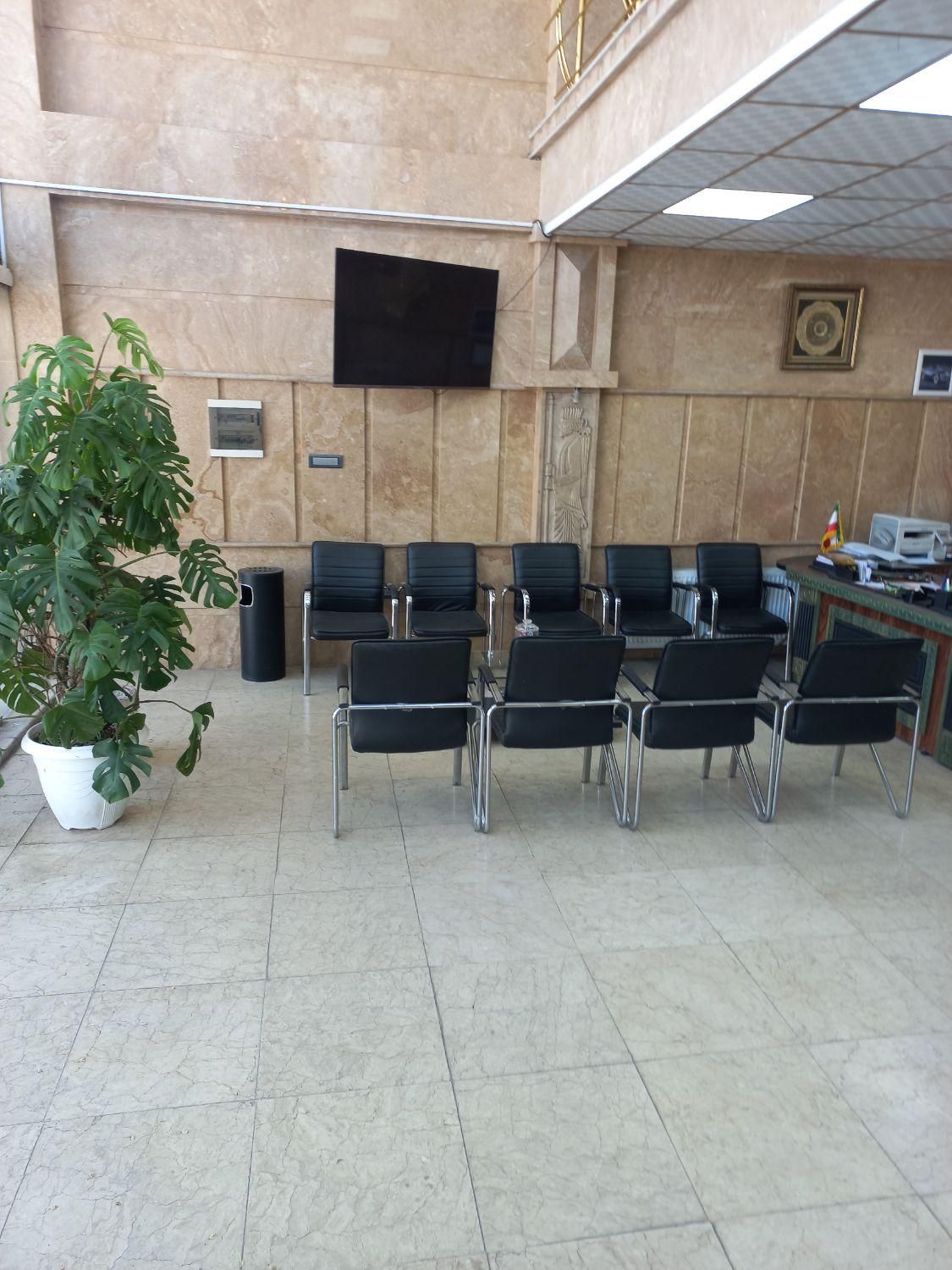 نمایشگاه/ ماشین/ ۳۵۰ متری/  نیروی دریایی|اجارهٔ مغازه و غرفه|رشت, شهرک آیت الله منتظری|دیوار