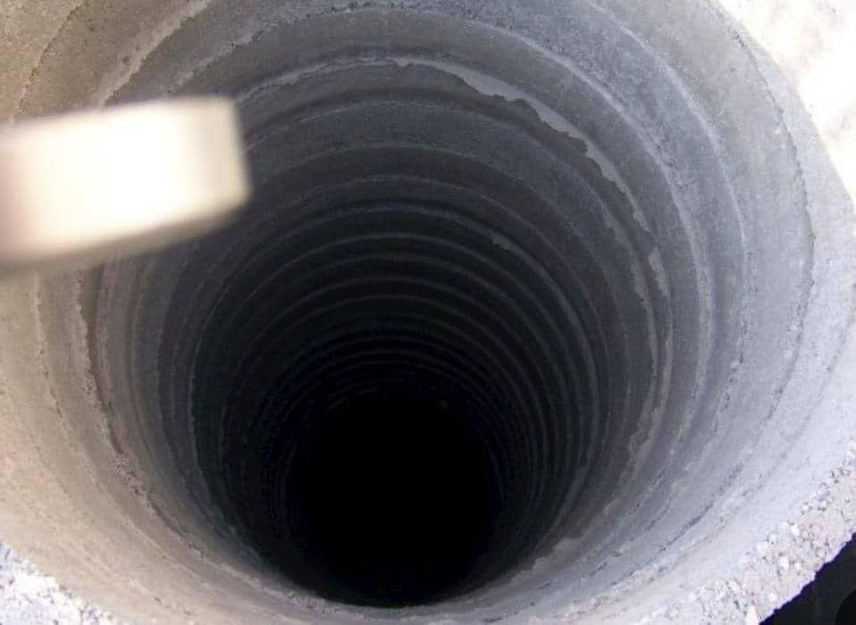 تمیزکاری ولایروبی انواع چاه آب شرب و تخلیه فاضلاب|خدمات پیشه و مهارت|فومن, |دیوار