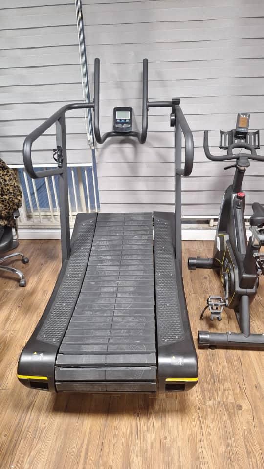 تردمیل و دوچرخه خانگی و باشگاهی|تجهیزات ورزشی|کرمان, |دیوار