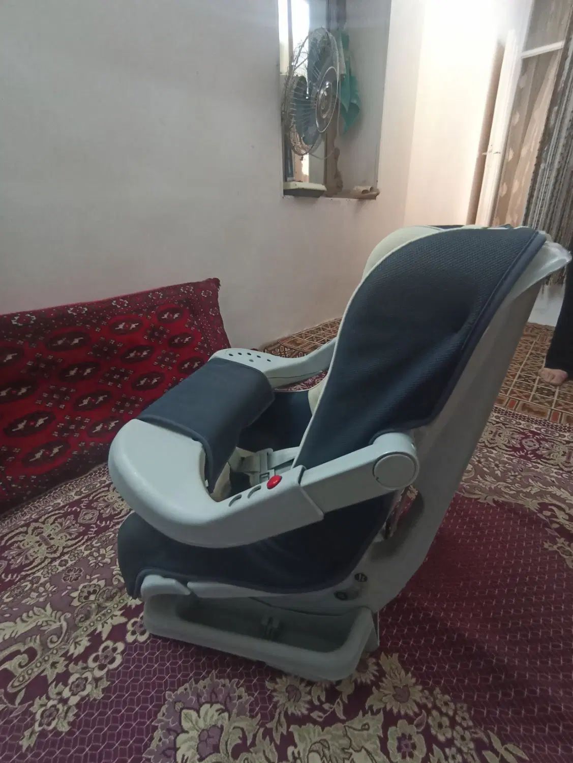 صندلی کودک موزیکال خارجی ماشین معاوضه|تخت و صندلی بچه|مشهد, کوی سیدی|دیوار