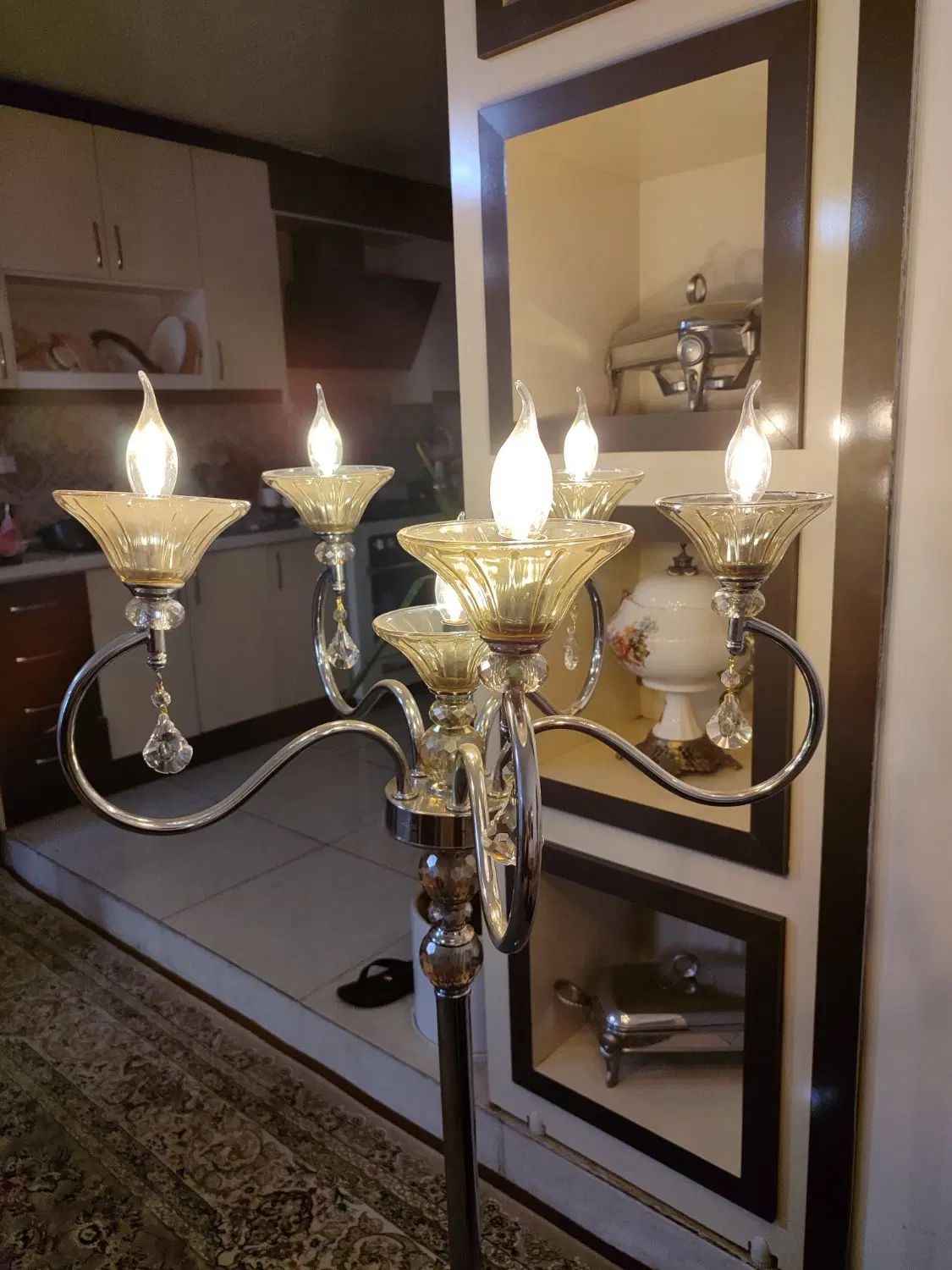 لوستر کنار سالنی|لوستر و چراغ آویز|مشهد, خواجه ربیع|دیوار