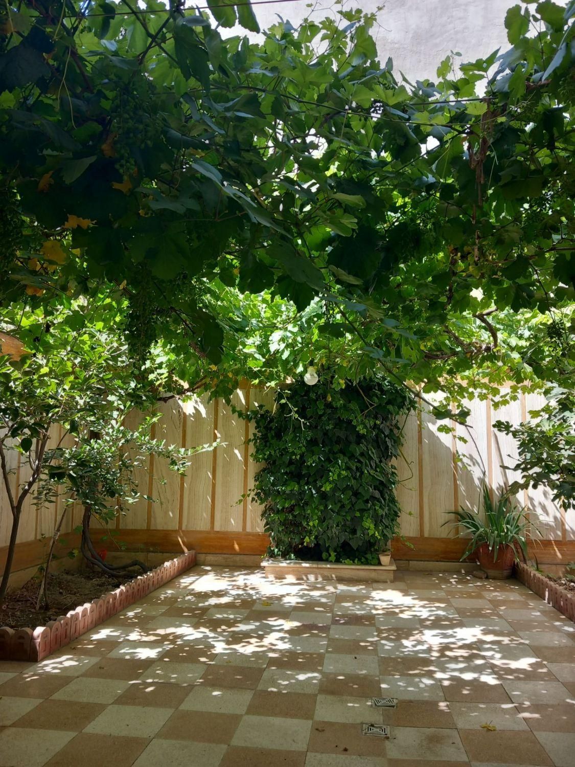 اجاره کوتاه مدت منزل ویلایی جنوبی|اجارهٔ کوتاه‌مدت آپارتمان و سوئیت|فولادشهر, C3|دیوار