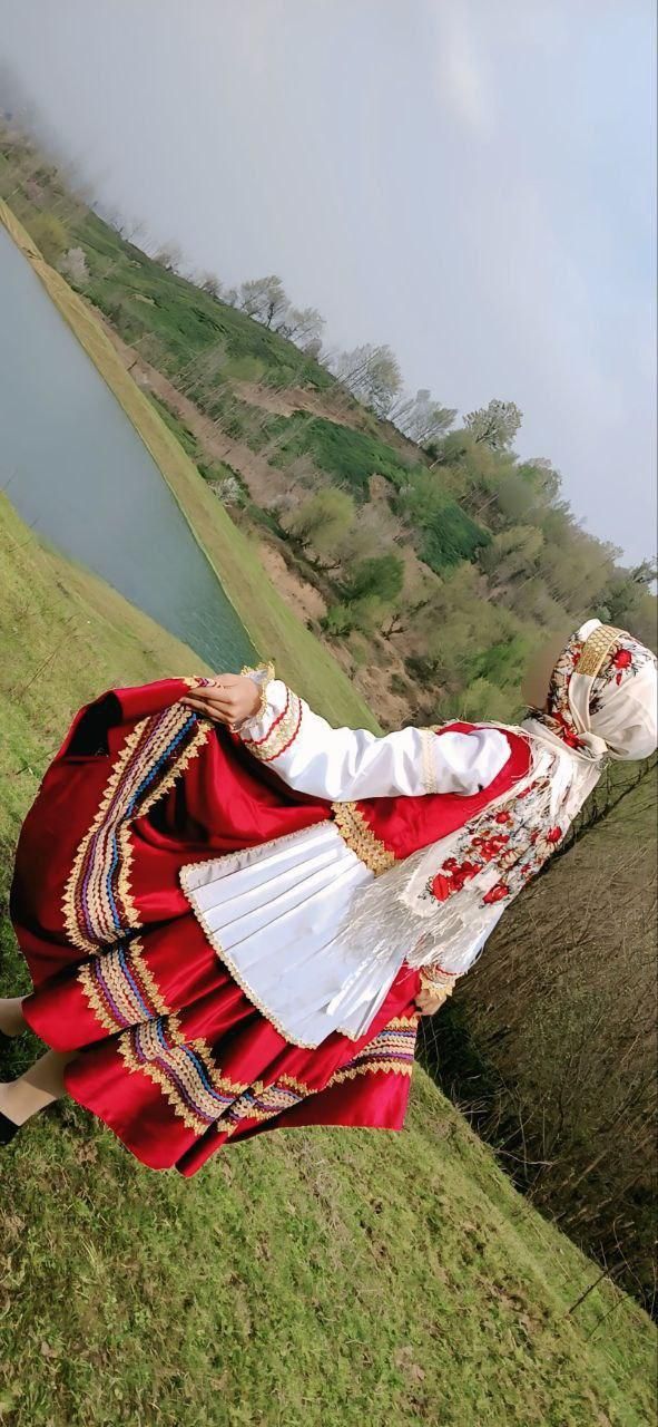 لباس محلی کرمانج|لباس|مشهد, کلاکوب|دیوار