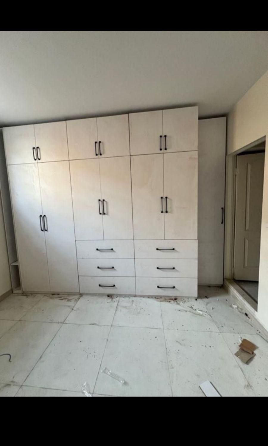 کمد دیواری سفید پتینه مغز واناچای|جاکفشی، کمد، دراور|اندیشه, شهرک مریم|دیوار