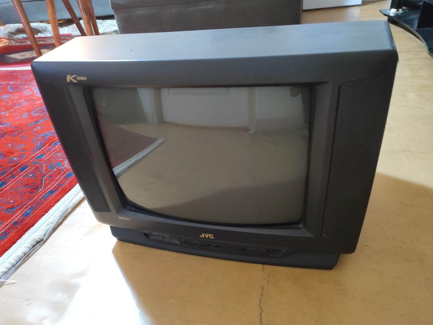 تلویزیون jvc به همراه میز تلویزیون|تلویزیون و پروژکتور|تهران, دبستان|دیوار