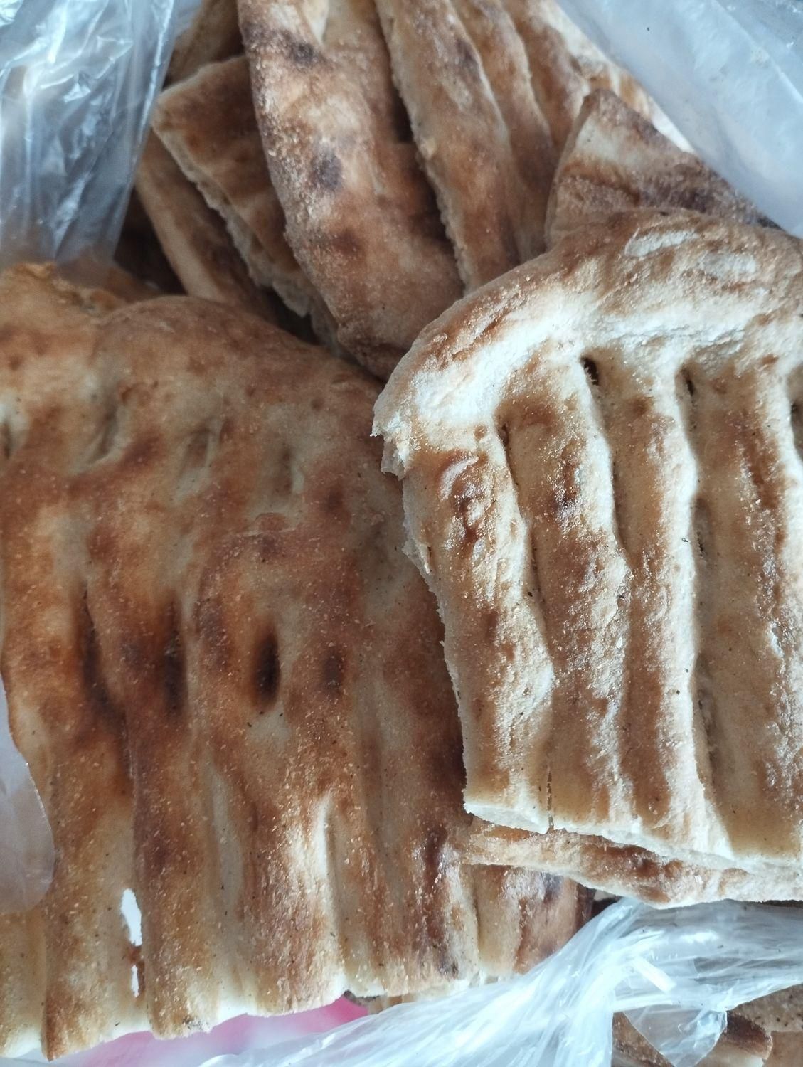 نان خشک، ضایعات رستوران و تالار و...|خوردنی و آشامیدنی|رشت, استقامت ۱|دیوار