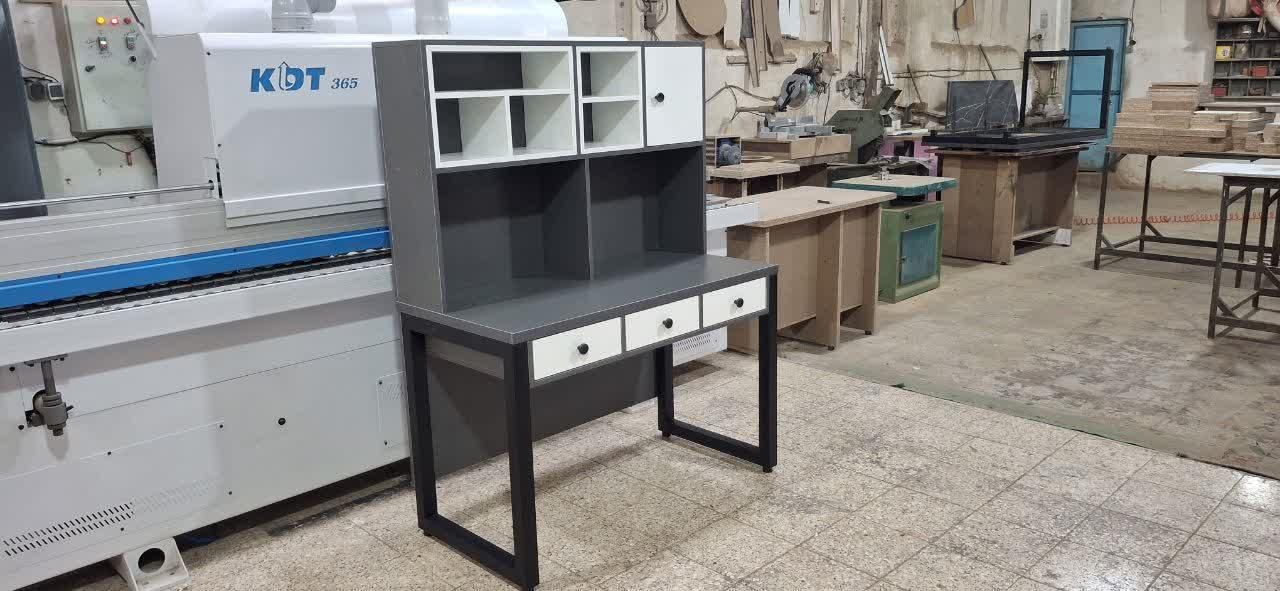 میز تحریر کتابخانه دار شلف فلزی صندلی گردان کد ۵۵۶|میز تحریر و کامپیوتر|مشهد, عامل|دیوار