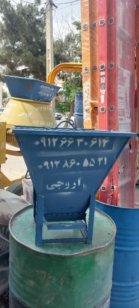 اجاره نردبان دوطرفه ۳متری و۴پایه ۲و۳متری|خدمات پیشه و مهارت|رشت, حافظ آباد|دیوار