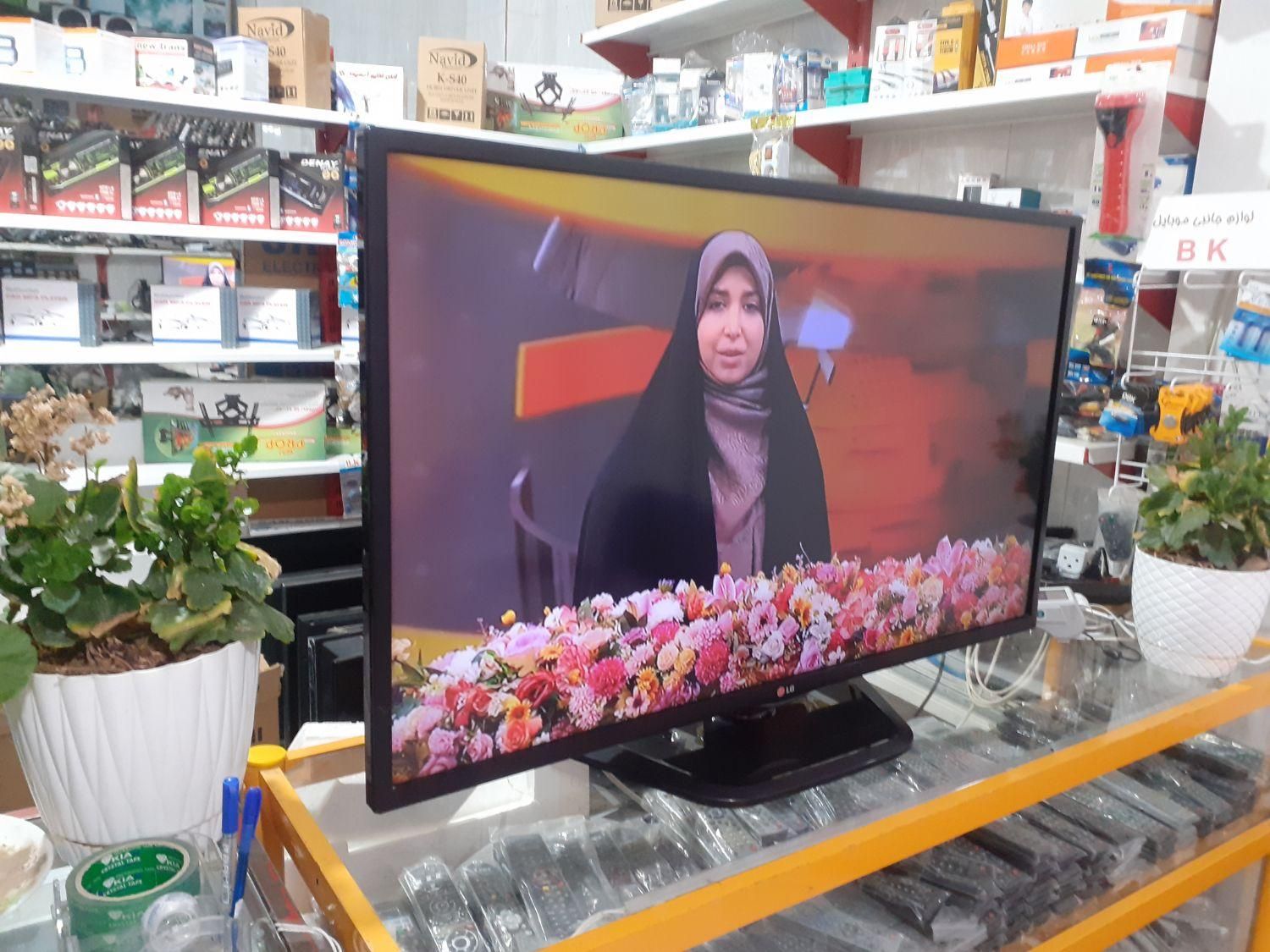 الجی ۴۲ هوشمند ایلیا الکترونیک پل گلیل|تلویزیون و پروژکتور|شیروان (خراسان), |دیوار