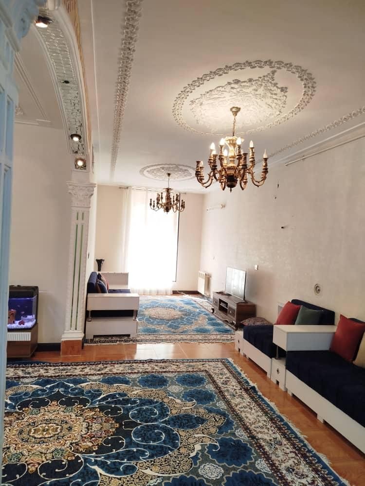 اجاره روزانه/هفتگی/ماهانه ویلایی۲۰۰متر ستارخان|اجارهٔ کوتاهمدت آپارتمان و سوئیت|شیراز, بعثت|دیوار