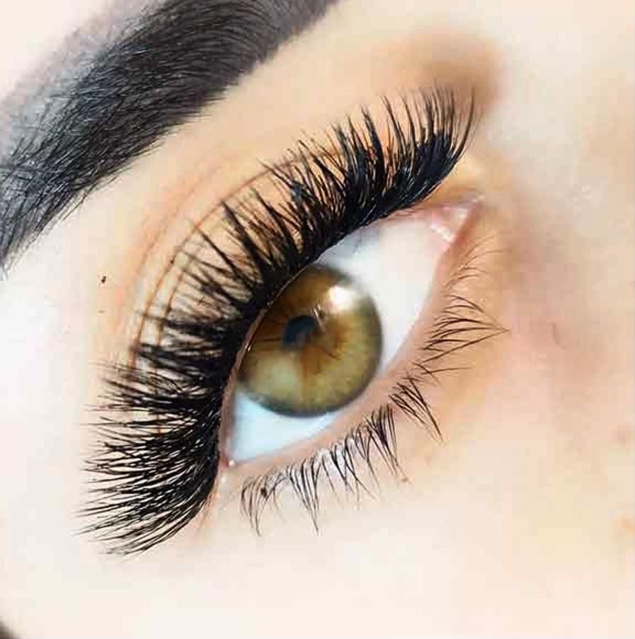 کاشت تخصصی خاصترین مدل مژه گیاهی ولیفت ابرو|خدمات آرایشگری و زیبایی|ارومیه, |دیوار