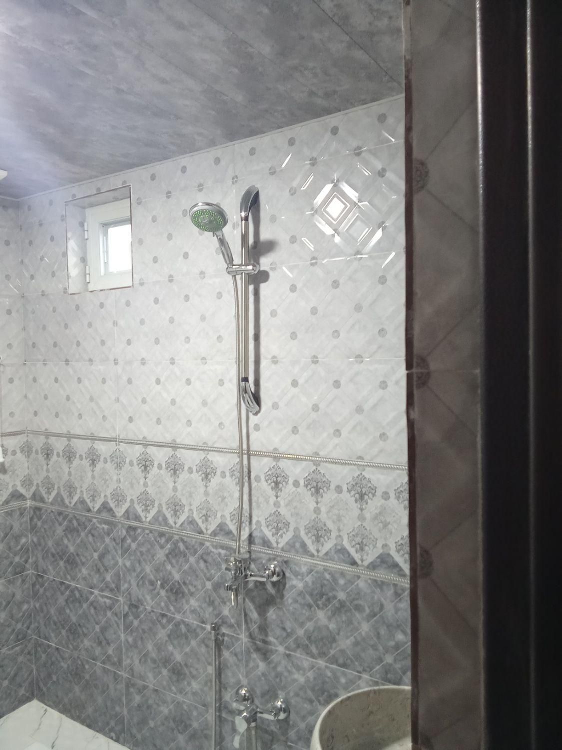 کلبه چوبی نمای جلو شیشه ایسوئیسی آینور|اجارهٔ کوتاهمدت ویلا و باغ|ماسال, |دیوار