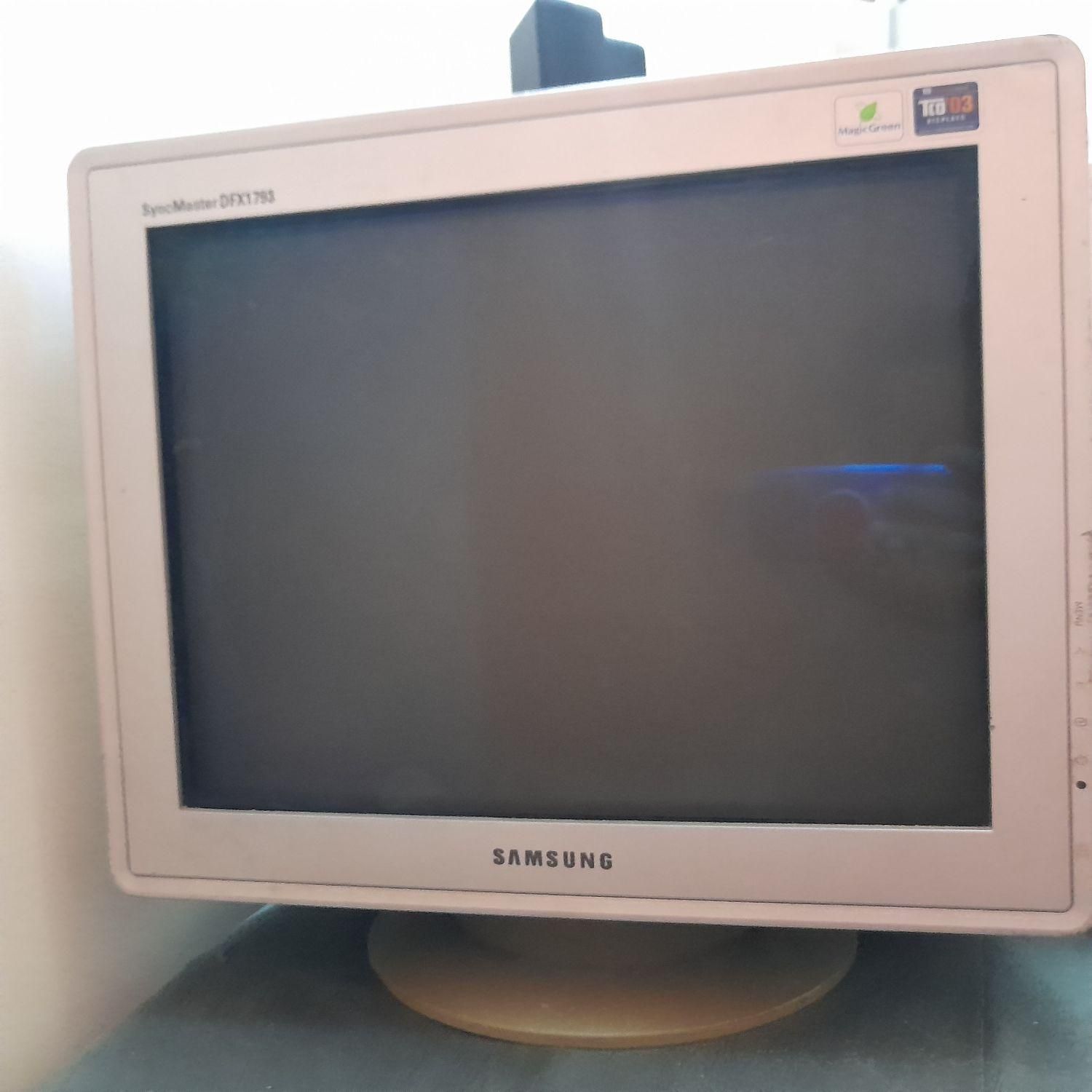 مانیتور سامسونگ|قطعات و لوازم جانبی رایانه|اصفهان, سنبلستان|دیوار