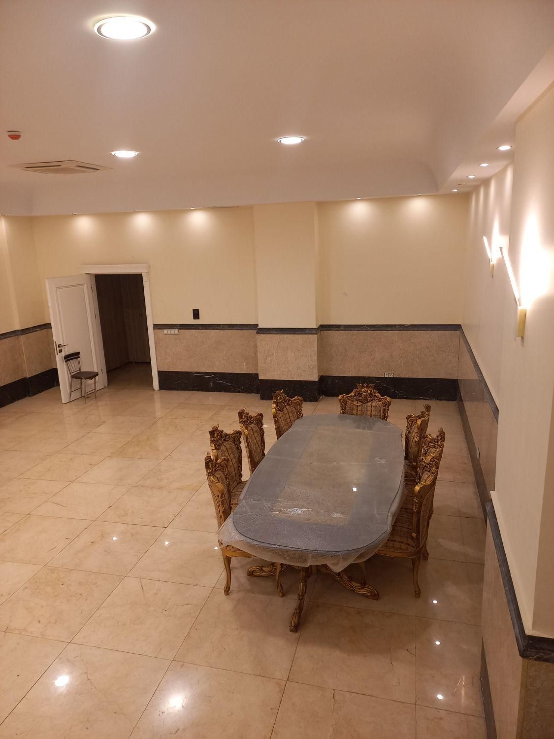 رهن و اجاره ۲۴۰متری|اجارهٔ آپارتمان|تهران, حصار بوعلی|دیوار