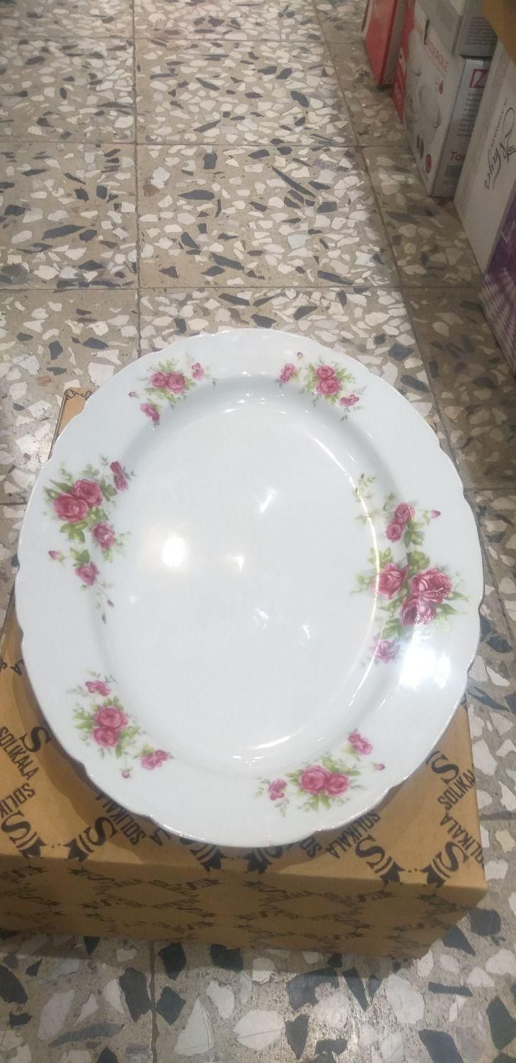 بشقاب گل سرخی مسعود اصل قیمت عالی|ظروف سرو و پذیرایی|یزد, |دیوار