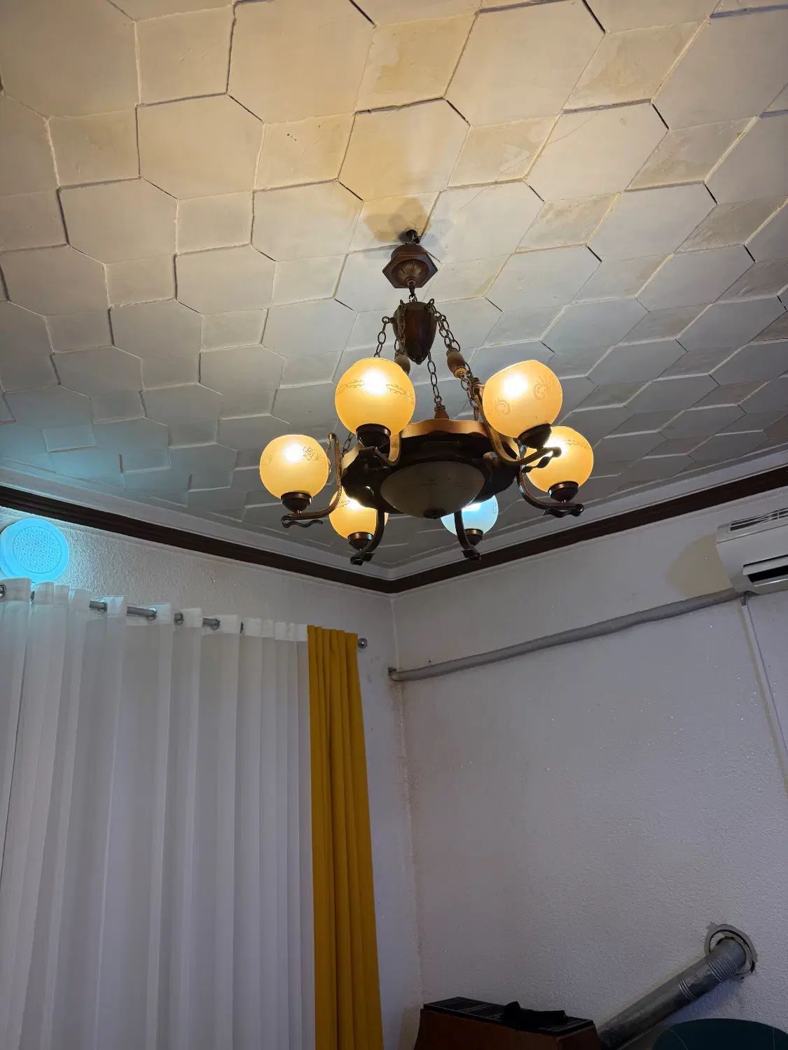 لوستر چوبی|لوستر و چراغ آویز|رشت, استادسرا|دیوار
