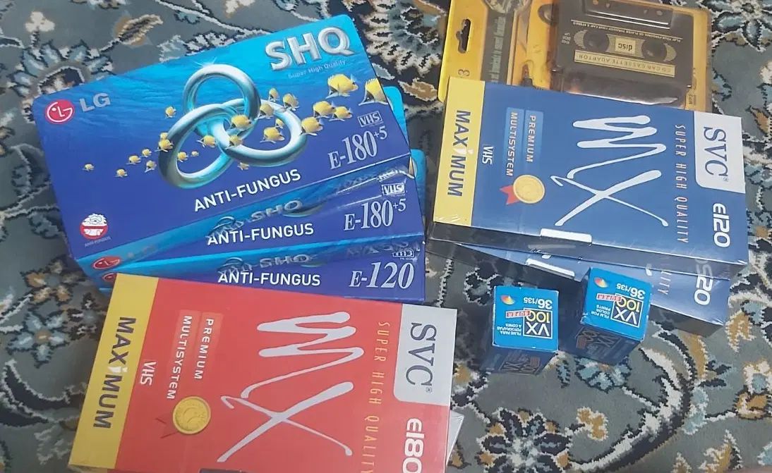 نوار VHS|دوربین عکاسی و فیلم‌برداری|تهران, شهرک ولیعصر شمالی|دیوار
