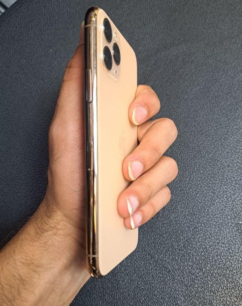 اپل iPhone 11 Pro با حافظهٔ ۲۵۶ گیگابایت|موبایل|چناران, |دیوار