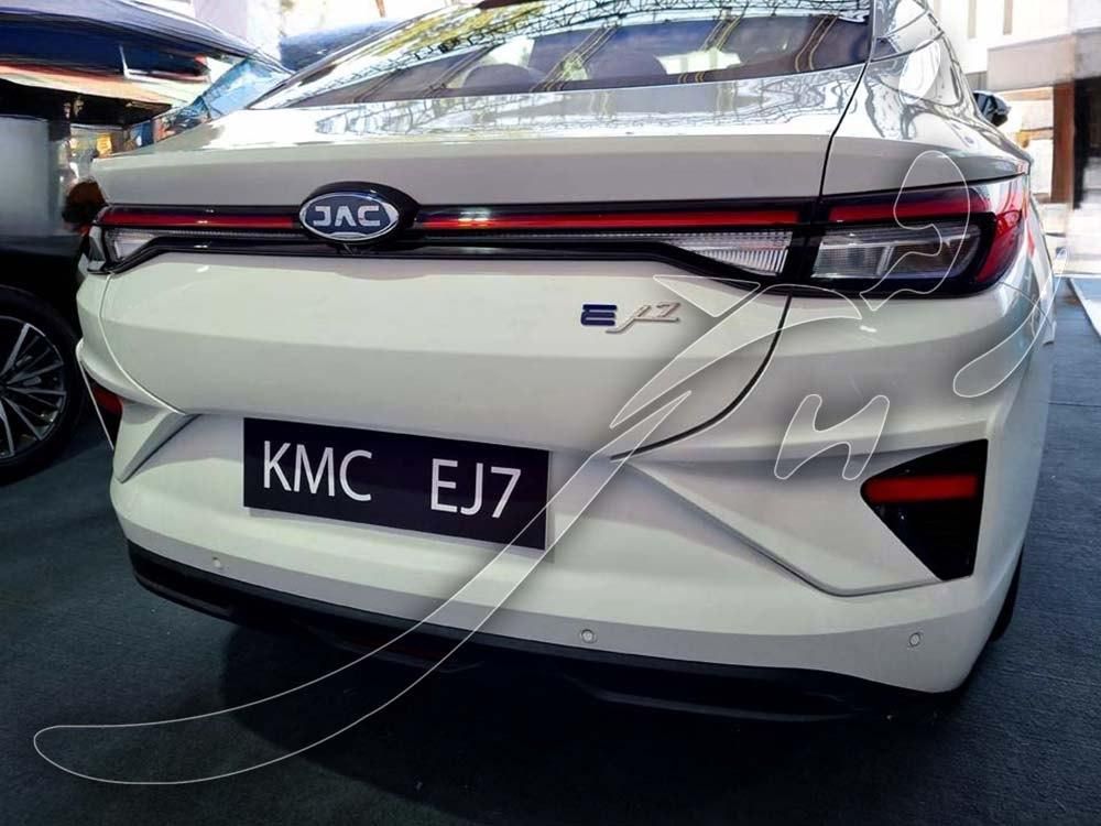 KMC EJ7**** EJ7کی ام سی|خودرو سواری و وانت|تهران, قیام|دیوار