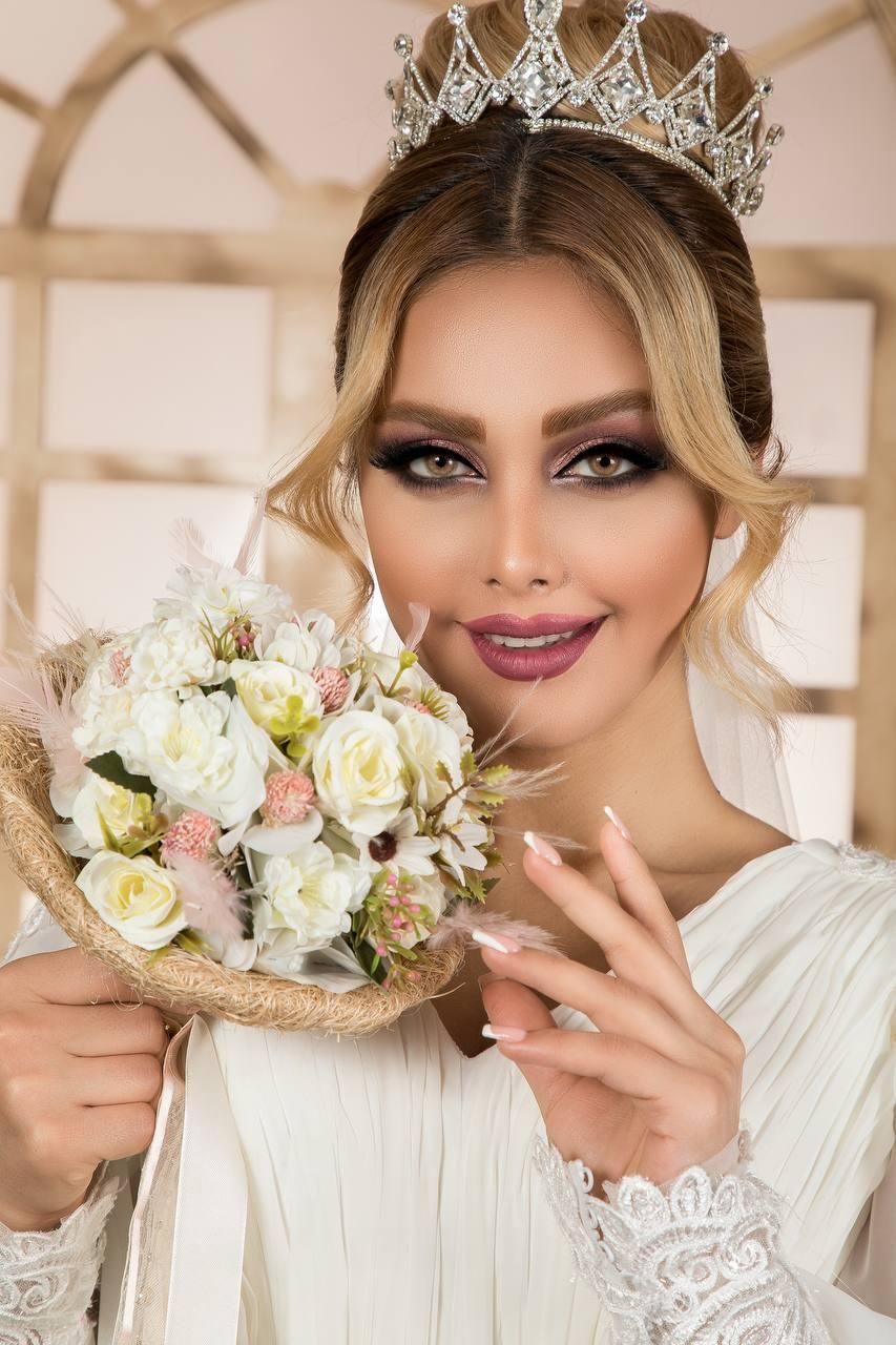 جشنواره تخفیف تکرارنشدنی میکاپ شینیون|خدمات آرایشگری و زیبایی|تهران, تهرانپارس شرقی|دیوار
