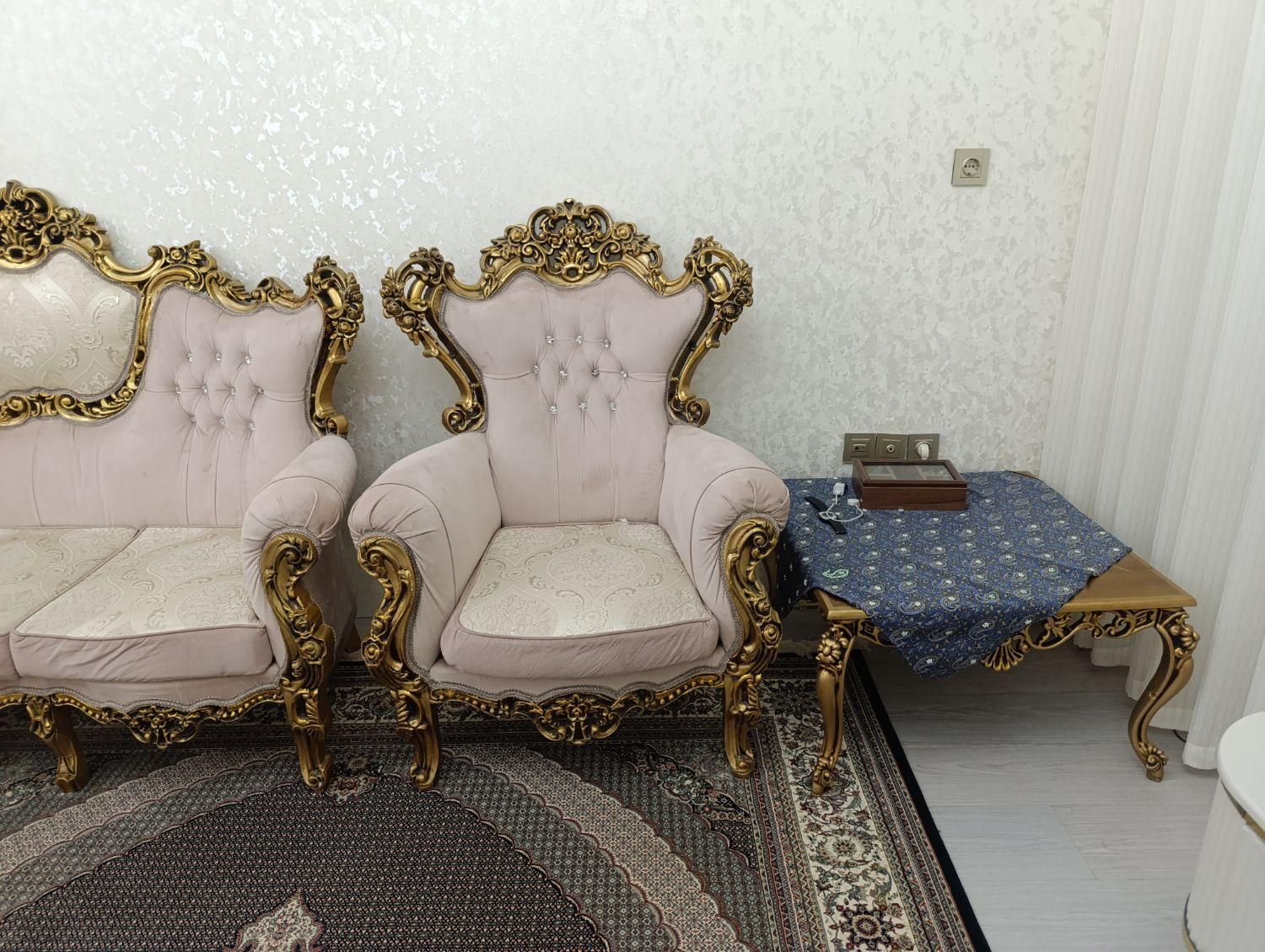 مبل 9نفره سلطنتی درحد نو|مبلمان خانگی و میز عسلی|اردبیل, |دیوار