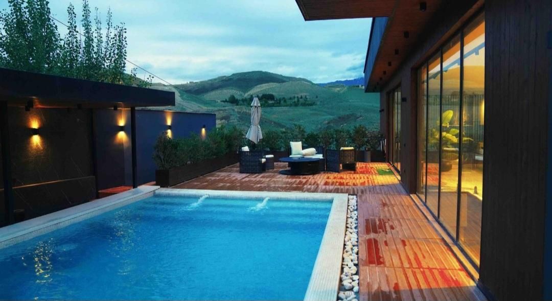 عمارت یاس  3خواب مستر|اجارهٔ کوتاه‌مدت ویلا و باغ|رودهن, |دیوار