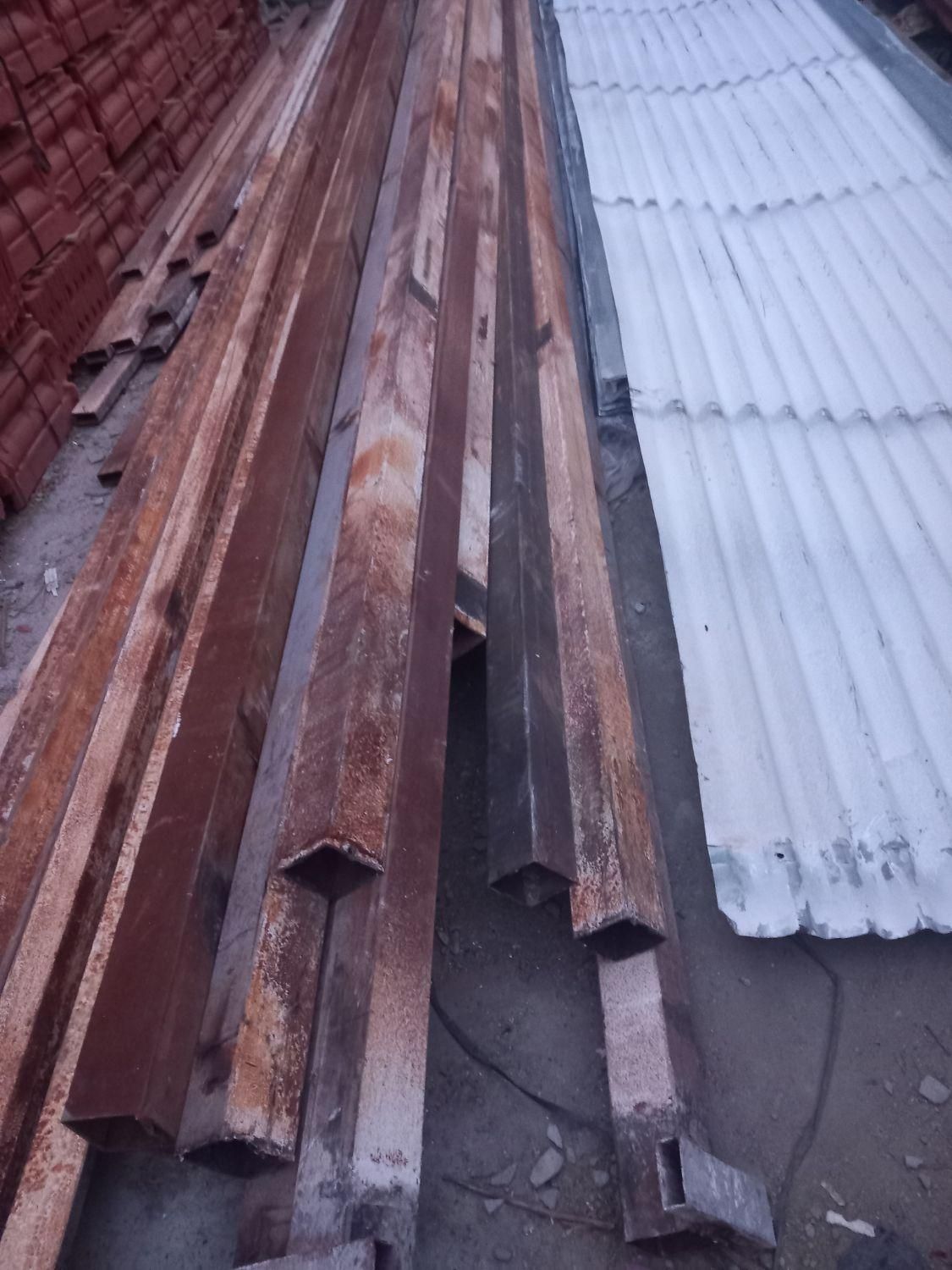 خریدارایرانیت ورق گالوانیزه کرکره قوطی مستعمل|مصالح و تجهیزات ساختمان|مشهد, هنرور|دیوار