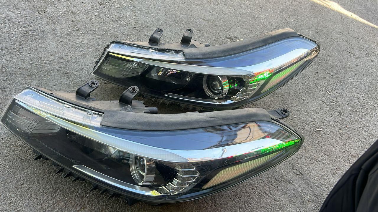 چراغ جلو سورنتو چراغ جلو سراتو۲۰۱۷چراغ جلو برلیانس|قطعات یدکی و لوازم جانبی|شیراز, ترمینال باربری|دیوار