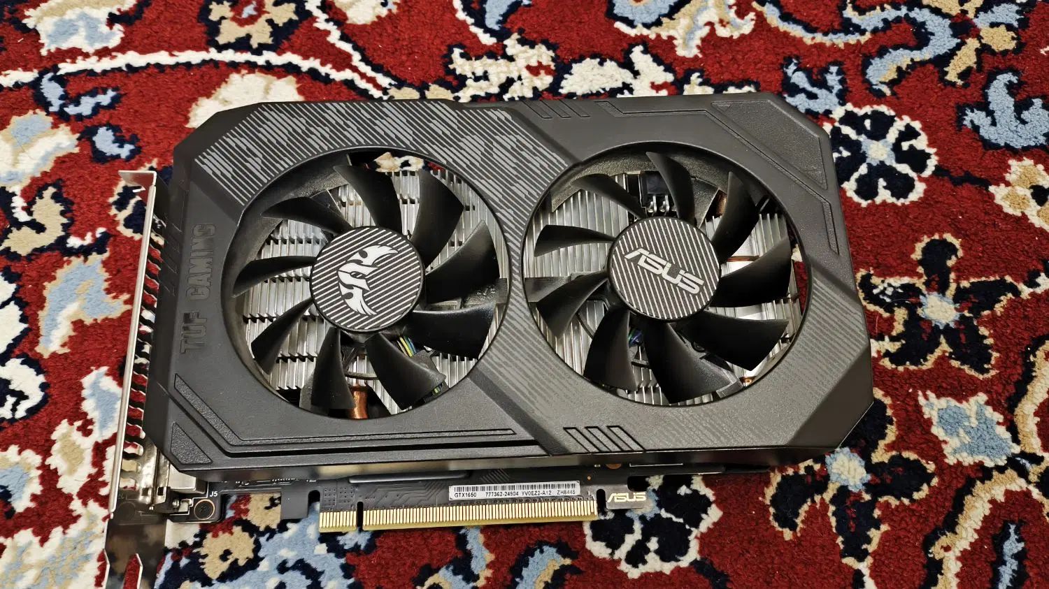 گرافیک 1650ایسوز tuf oc ddr6|قطعات و لوازم جانبی رایانه|اصفهان, شاهزید|دیوار