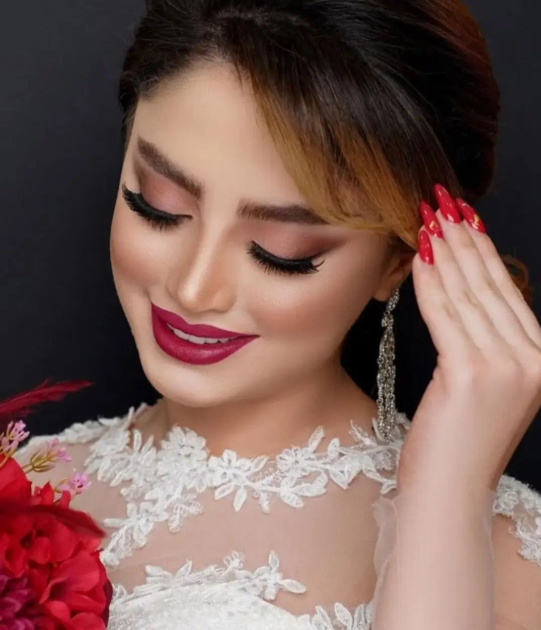 میکاپ و شنیون تخصصی عروس / محفلی|خدمات آرایشگری و زیبایی|اصفهان, شاهزید|دیوار