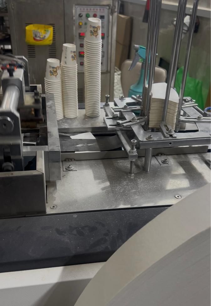 دستگاه تولید لیوان یکبارمصرف کاغذی|ماشین‌آلات صنعتی|مشهد, عبادی|دیوار