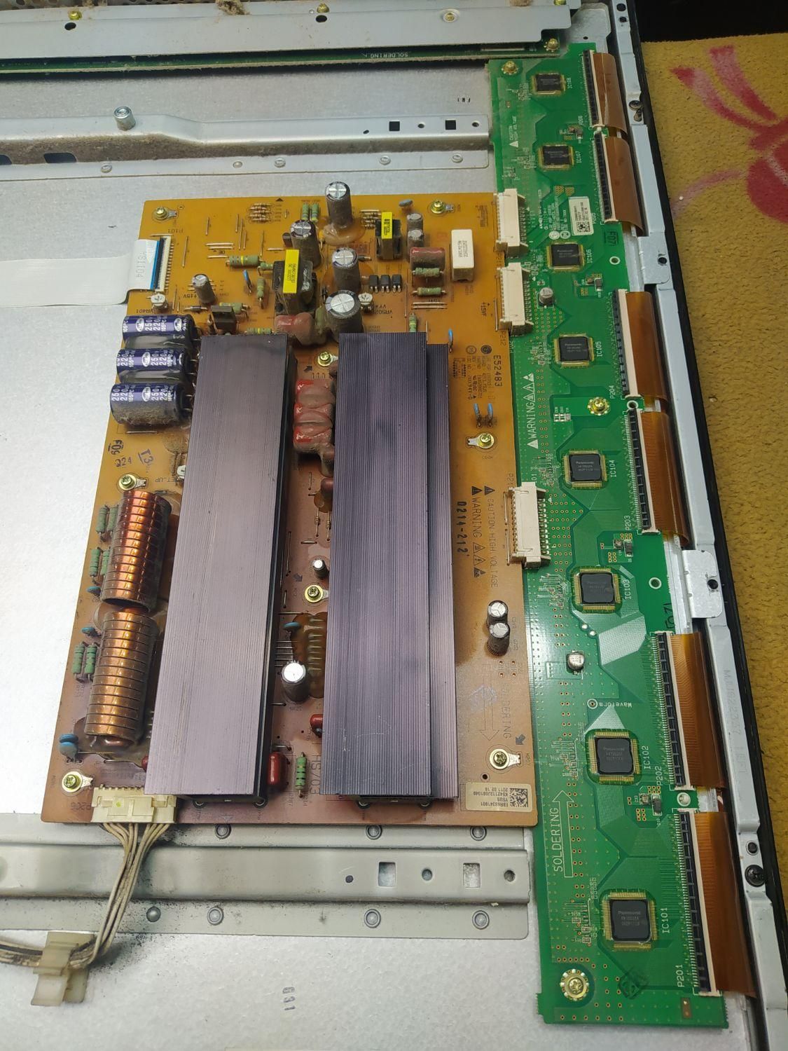 ابزار تعمیر تعمیرات تلویزیون. پنل بکلایت تعمیرگاه|ابزارآلات|خرم‌آباد, |دیوار