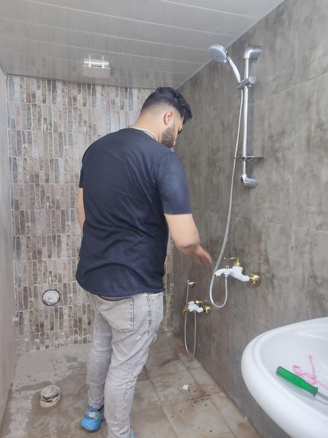 لوله کشی آب نصب توالت فرنگی ابگرم کن نصب شیرالات|خدمات پیشه و مهارت|شیراز, شهرک ولیعصر|دیوار