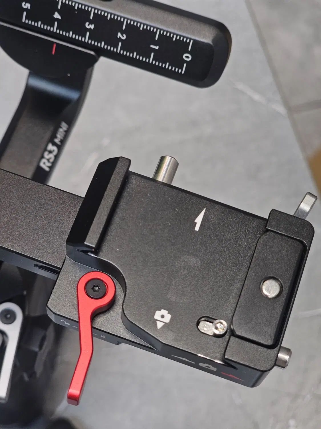 دستگاه رونین dji rs3mini|دوربین عکاسی و فیلم‌برداری|تهران, امام خمینی|دیوار