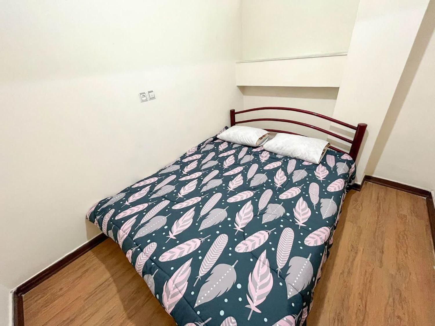 اجاره کوتاه مدت دو خواب با پارکینگ|اجارهٔ کوتاه‌مدت آپارتمان و سوئیت|قائم‌شهر, |دیوار